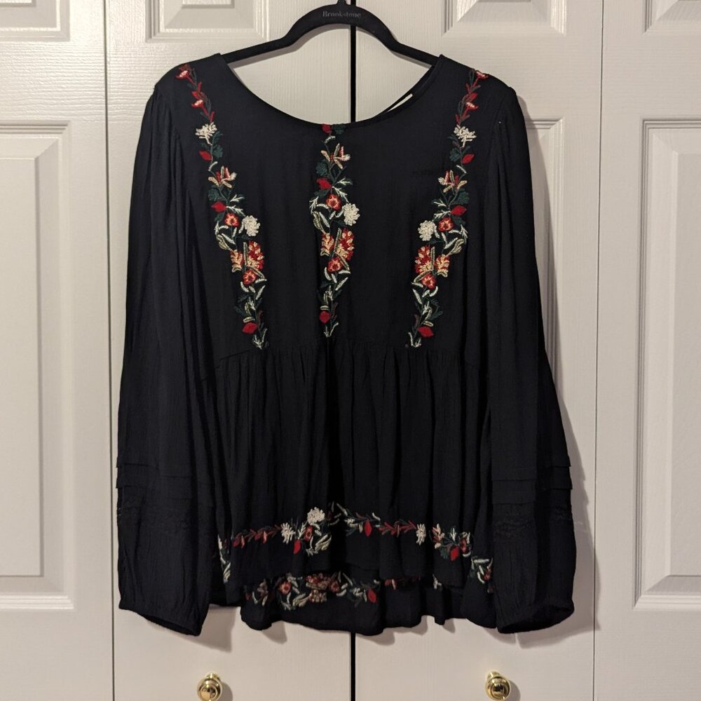 NWT AE Embroidered Peasant Blouse